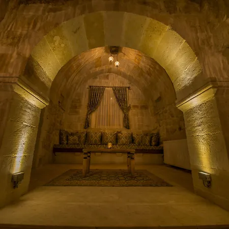 Hotel Luna Cave 3*